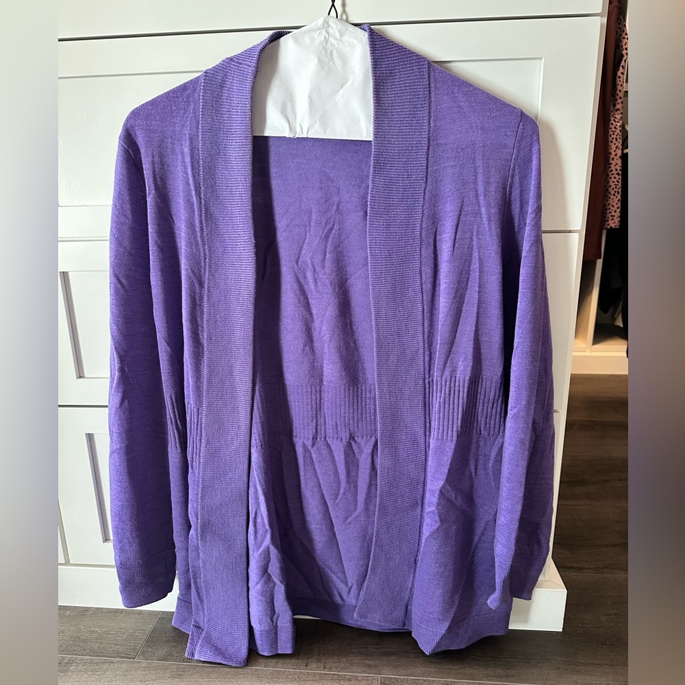 Like new! Talbots merino wool cardigan